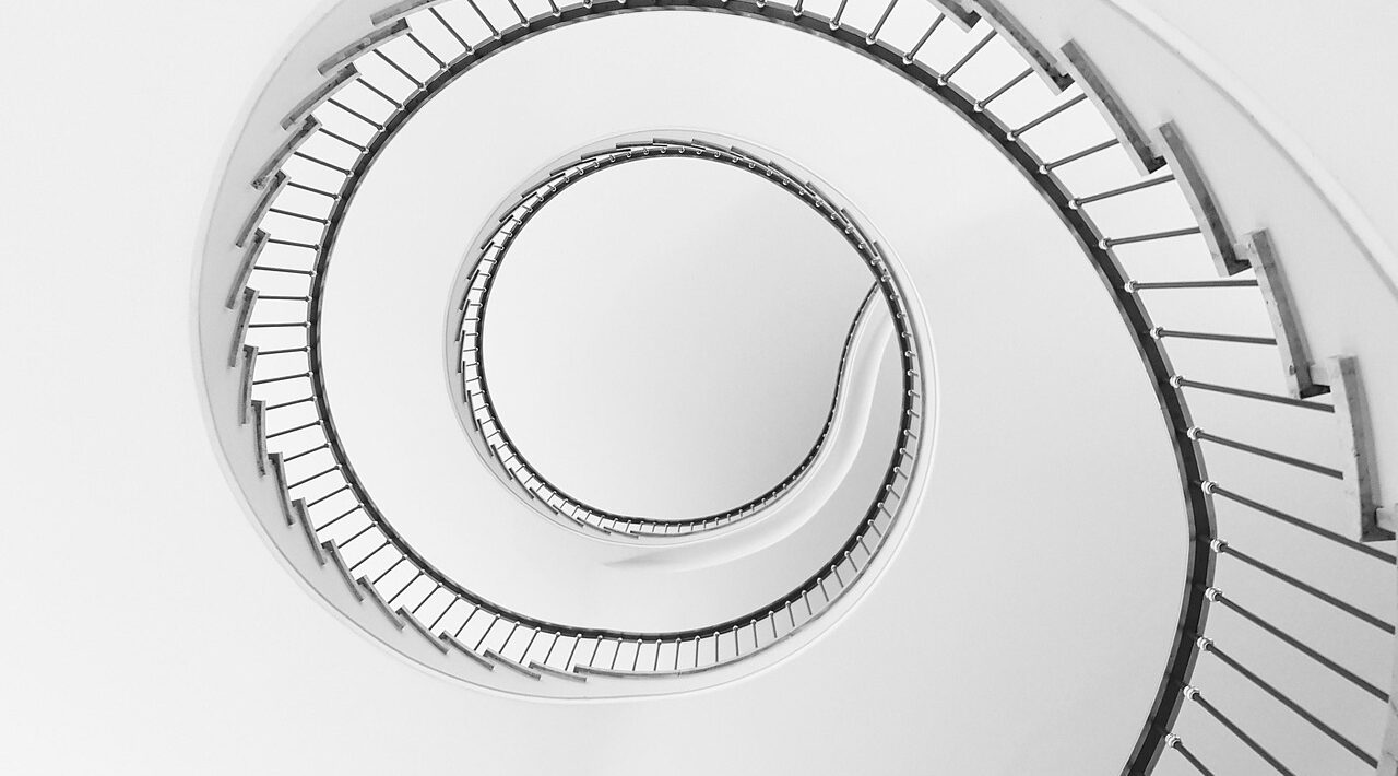 découvrez tout ce qu’il faut savoir sur les escaliers : types, matériaux, conseils d’installation et d’entretien pour harmoniser sécurité et design dans votre intérieur.