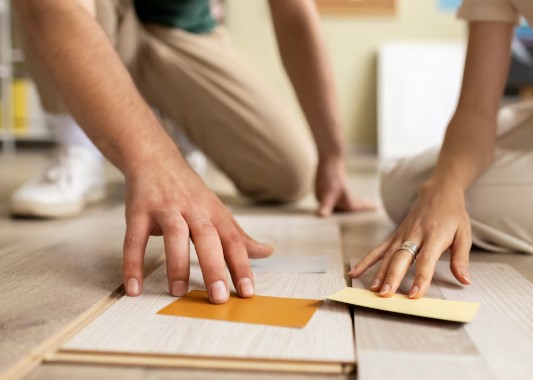 Les critères à prendre en compte pour une pose de parquet réussie